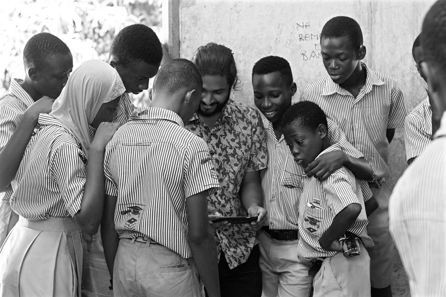 Students sharing a device